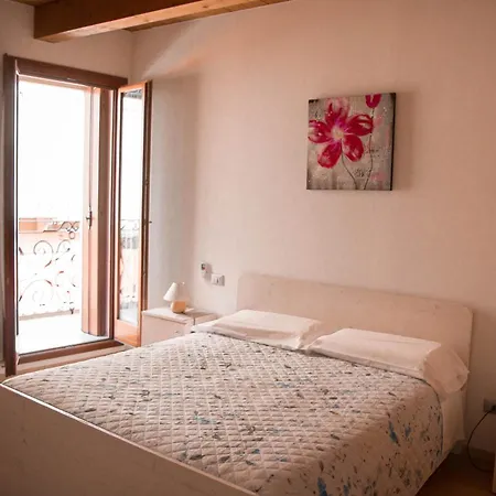 ベッド・アンド・ブレックファスト La Casa Del Sogno