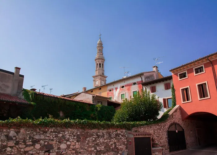 La Casa Del Sogno Nocleg ze śniadaniem 3*